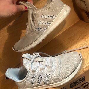 Kids size 6 Adidas Shoes